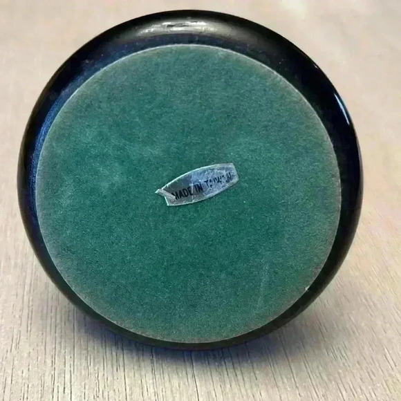 Vintage Brass Seashell Paperweight - Picture 2 of 3